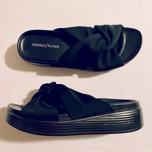 Donald J. Pliner Shoes - DONALD / PILNER